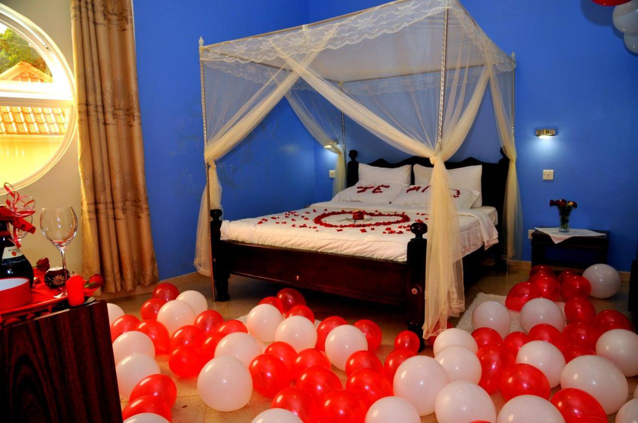 Victoria Lake View Guesthouse & Safaris Ентеббе Екстер'єр фото